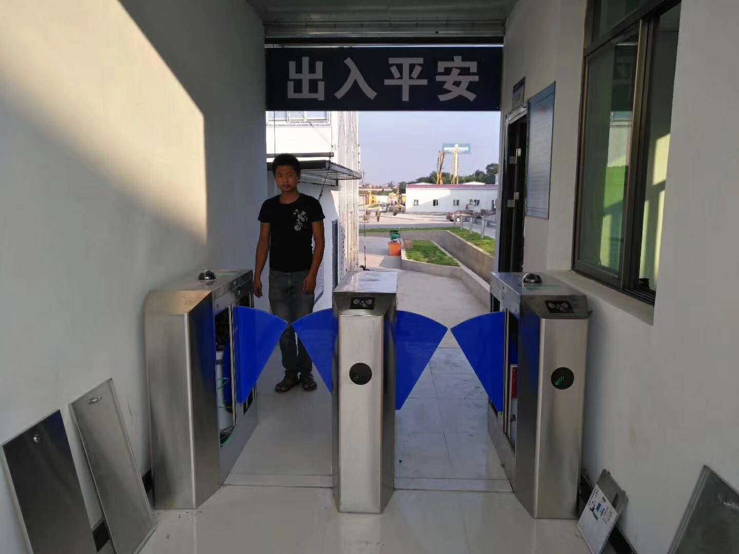 花都车牌识别系统是如何进行车牌识别的